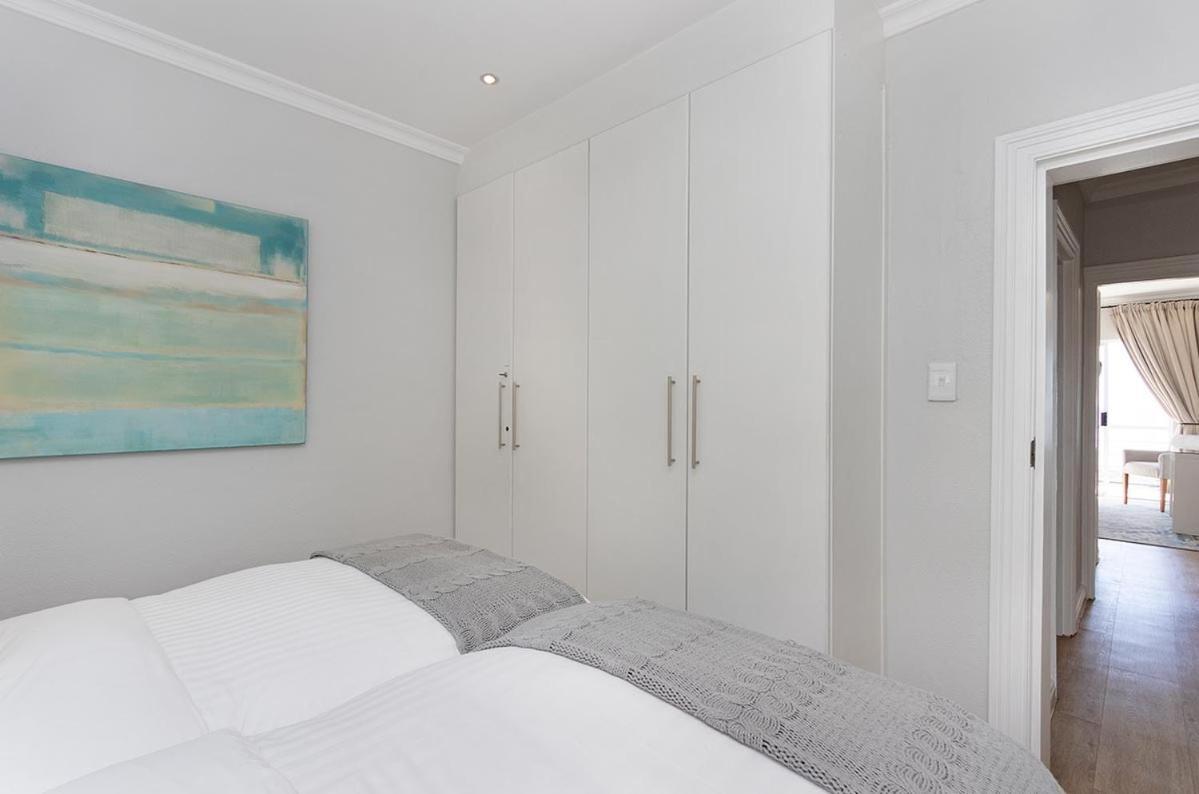 Stunning Sea View Apartment - Camps Bay Cape Town Exterior photo