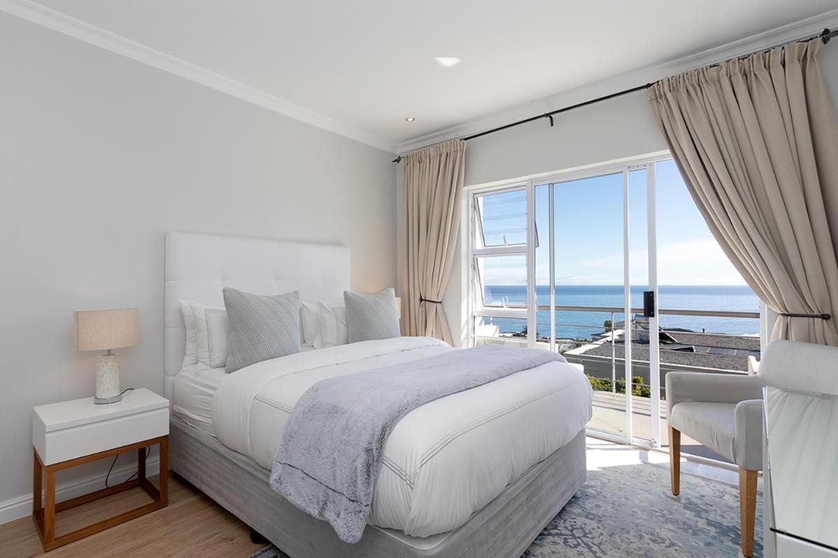 Stunning Sea View Apartment - Camps Bay Cape Town Exterior photo