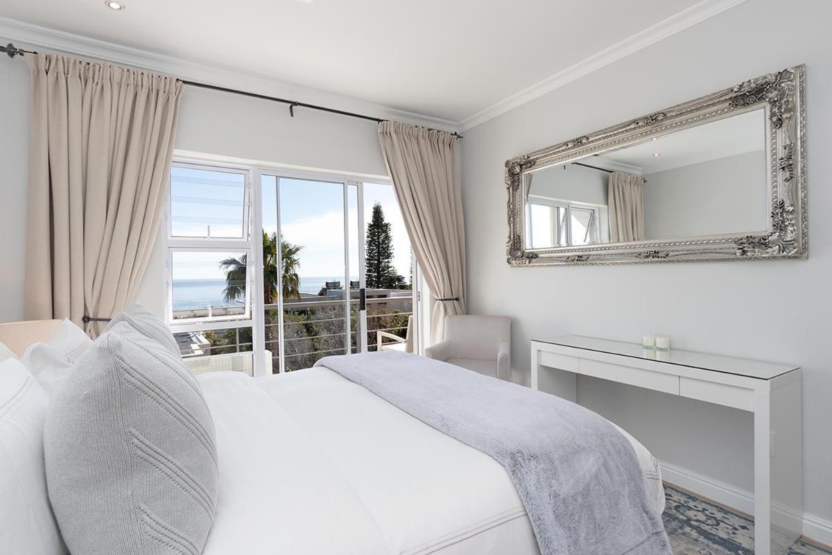 Stunning Sea View Apartment - Camps Bay Cape Town Exterior photo